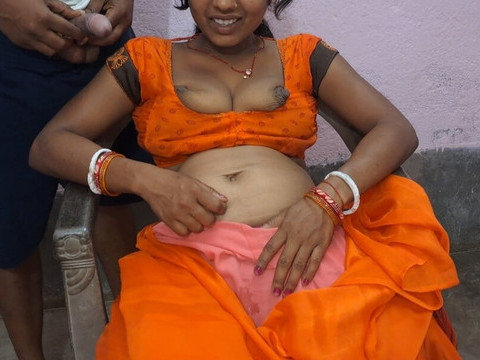 NastyAdult.info presents: Indian desi girls sax