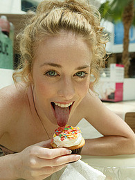 NastyAdult.info presents: Bonnie Luntz Hey Cupcake